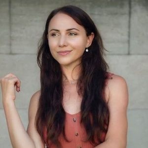 Meet your Posher, Olia